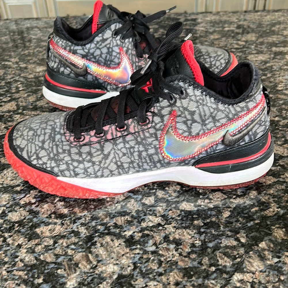 NIKE ZOOM LEBRON NXXT GEN X FAZE CLAN BRED (DR8784-001) SIZE 11